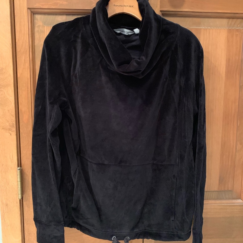 Athleta cowl neck velour pullover
